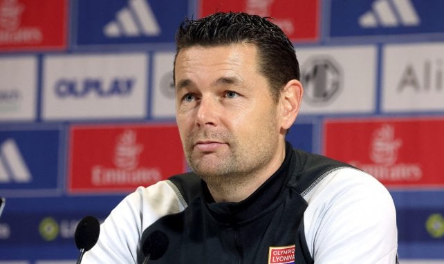 OL : le vestiaire lyonnais a de sérieux doutes sur Pierre Sage