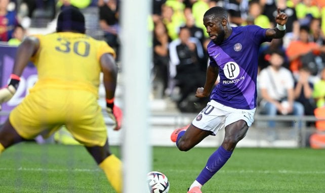 Toulouse : les regrets de Shavy Babicka après la défaite contre le PSG