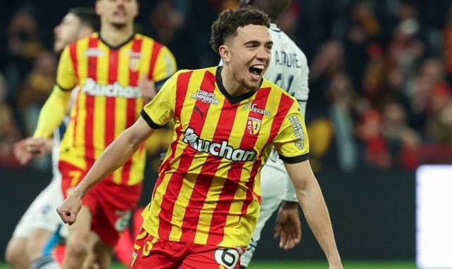 La communion géniale entre les joueurs et les supporters de Lens