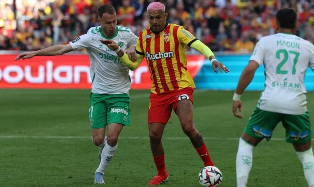 L1 : Saint-Étienne victime d’une erreur arbitrale à Lens selon la direction de l’arbitrage