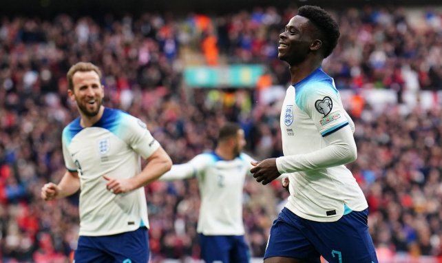 Bukayo Saka contre l'Ukraine avec l'Angleterre